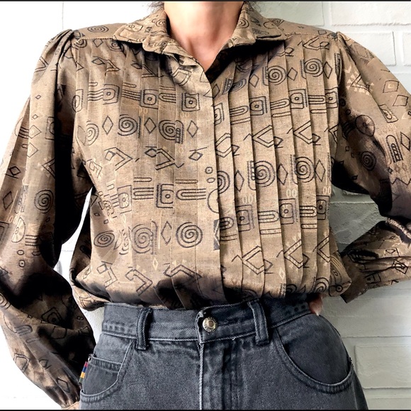 Vintage Tops - Vintage bronze and black graphic print 80s blouse